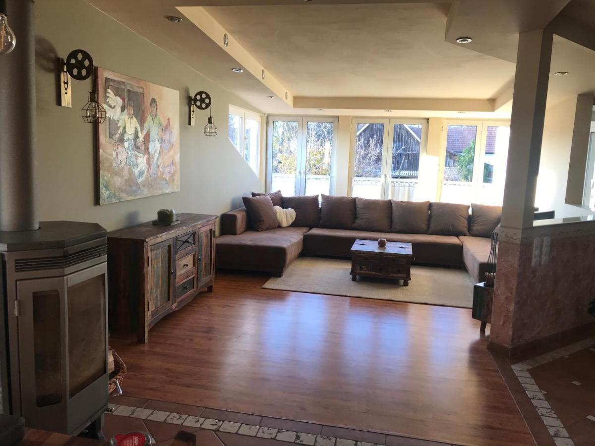 Helle, Offene Dachgeschosswohnung Mit Terrasse Oberloisdorf 外观 照片