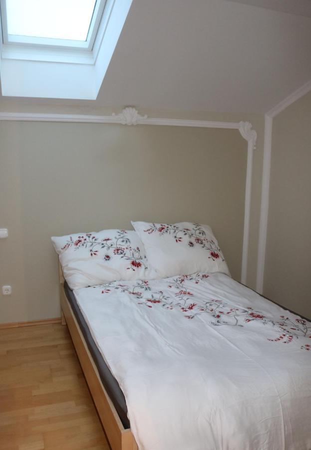 Helle, Offene Dachgeschosswohnung Mit Terrasse Oberloisdorf 外观 照片