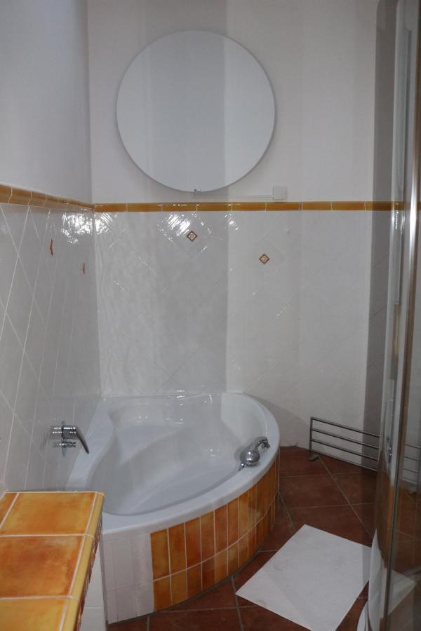 Helle, Offene Dachgeschosswohnung Mit Terrasse Oberloisdorf 外观 照片